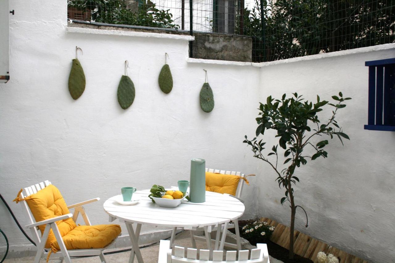 Willkommen in einem private garden Bari Exterior foto